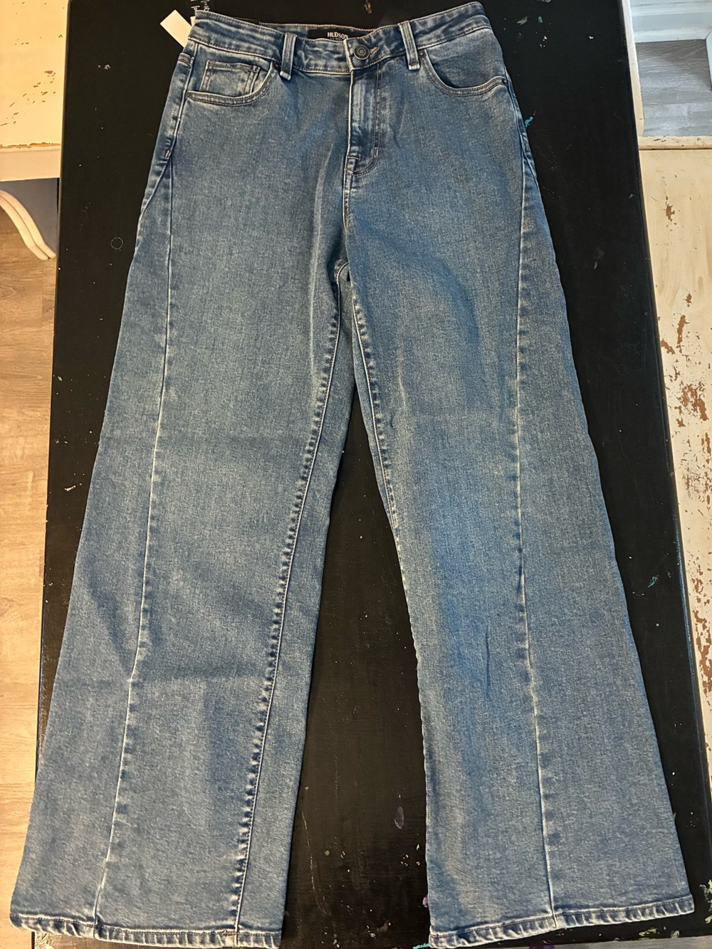 Hudson Los Angeles Womenβs 4 Wide-Leg Jeans